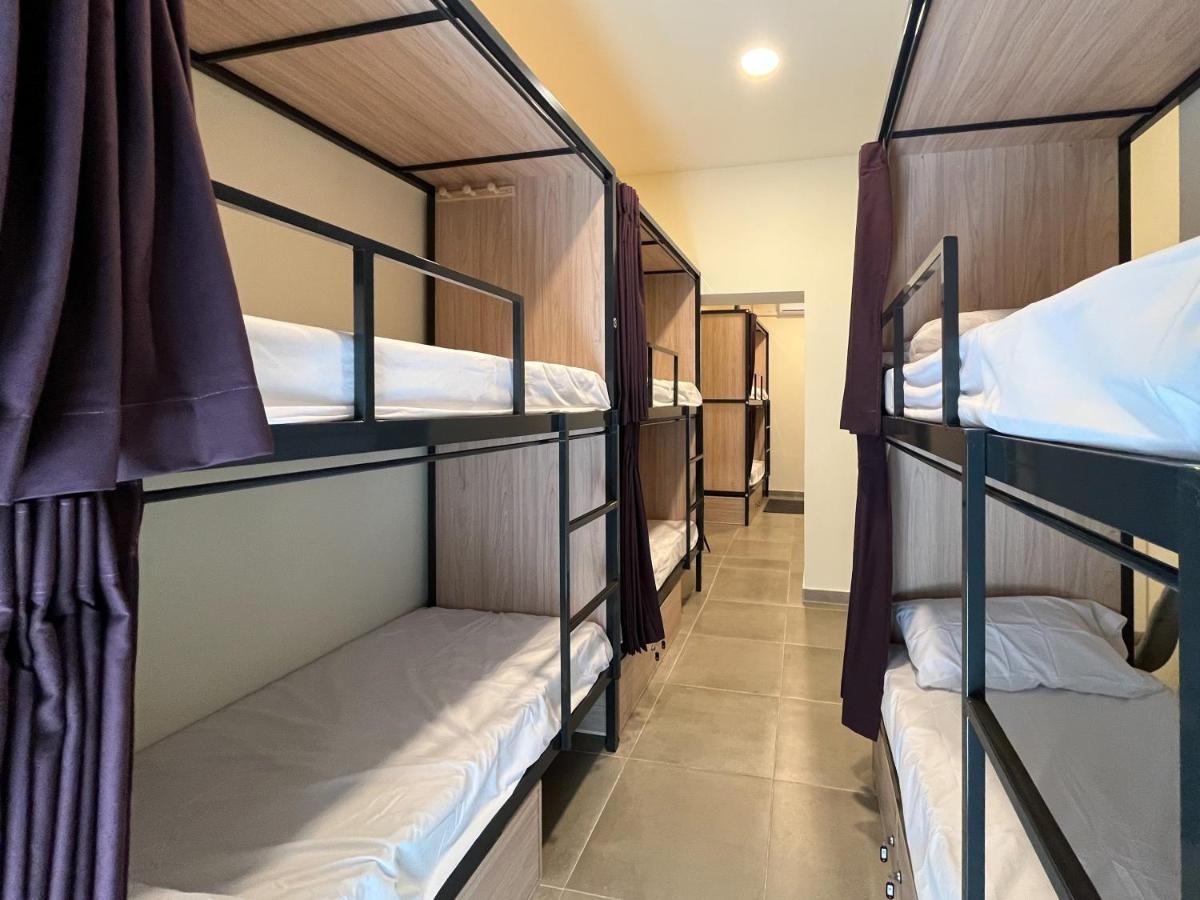 Multi Hostel Calvario มาดริด ภายนอก รูปภาพ